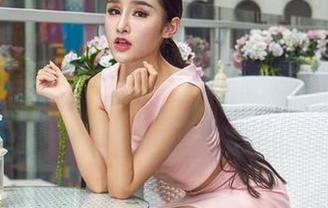 爱丝 - 若兮的夏天，图集让人想起冰镇西瓜和那抹微微的阳光
