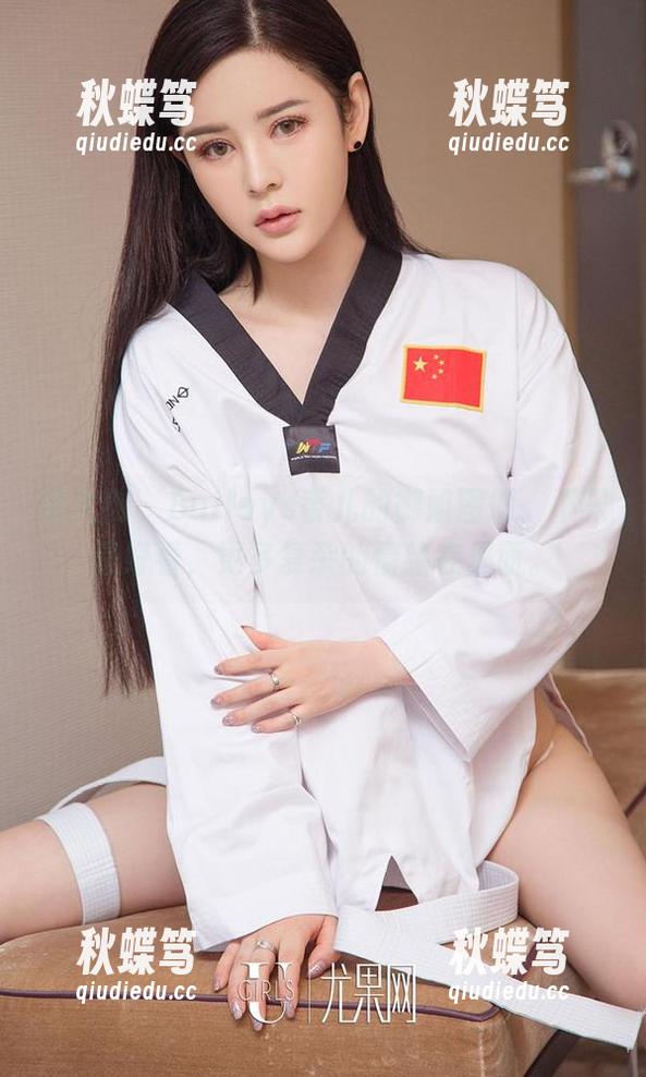 爱尤物 - Baileys香儿的御姐图册，不只是好看，更多复杂的情绪在里面。