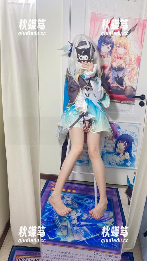 白栎Shirly的高清图包：尤诺潮流指南，时髦到连海浪都想撞上去！