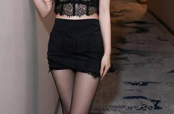 秀人网 - 写真界的新星——奈奈Fox和她的体操服，如果运动也能这么漂