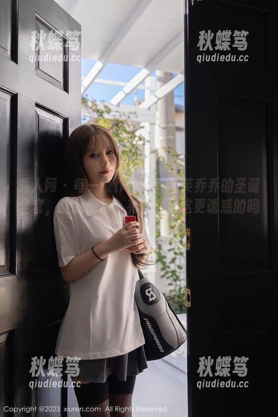 秀人网 - 每一帧作品——奶芙乔乔的圣诞全套，让我想问：有什么比这更诱惑的吗？