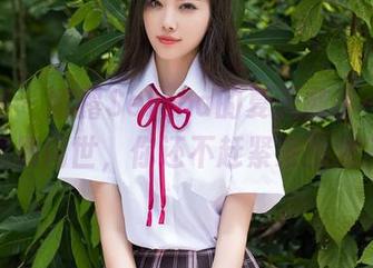 秀人网 - 娜露Selena的夏天随手一拍，图册问世，你还不赶紧来围观？