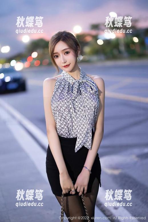 秀人网 - 糯美子+棉袜=极致高清壁纸，你的手机桌面福音来了！