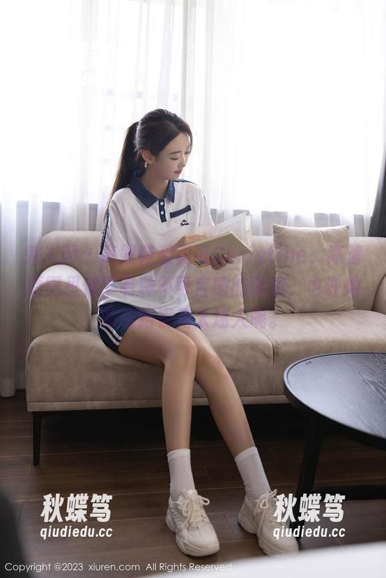秀人网-黄可Christine 秀人网 - 高跟鞋和黄可Christine,高清原图里似乎有种不可言喻的默契,也许她的走路姿势太迷人呢。