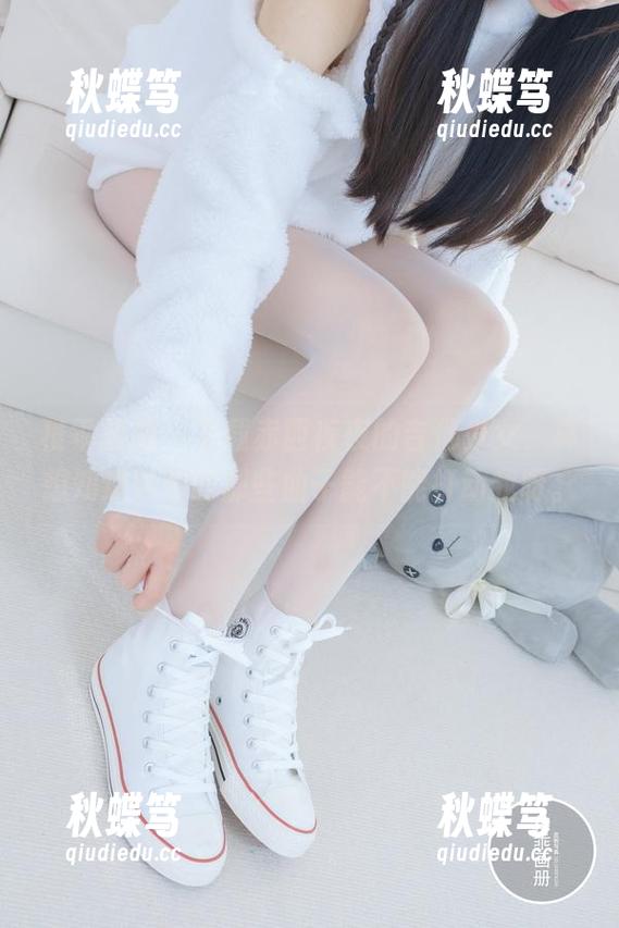稚乖画册 - 下载赤西夜夜的吉他少女，真想知道她弹的那些曲子能不能打动我呀。