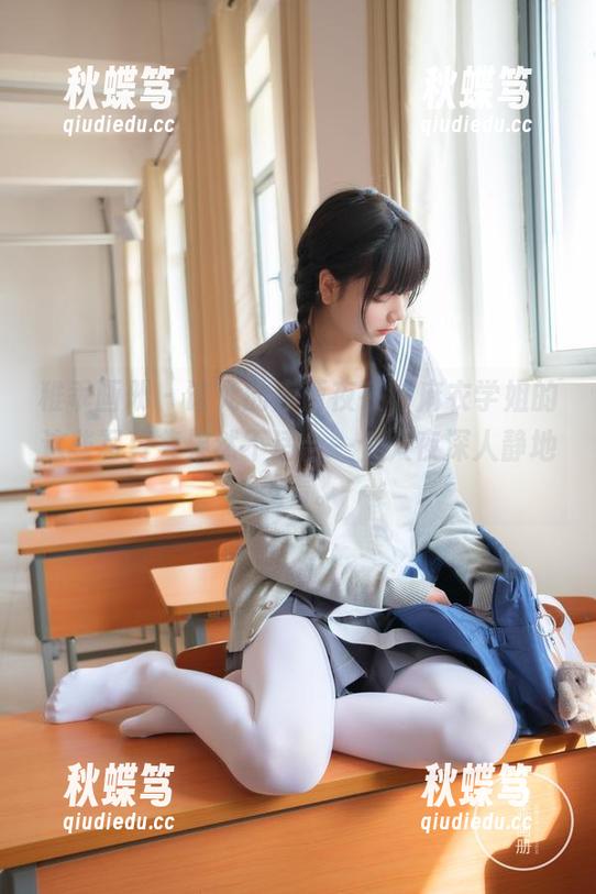 稚乖画册 - 该死的赤西夜夜，麻衣学姐的这些写真集果然不适合一个人夜深人静地观看。