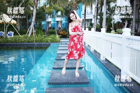 美媛馆 - Evelyn艾莉的高跟鞋，每个角度都是个美图…就算无圣光。