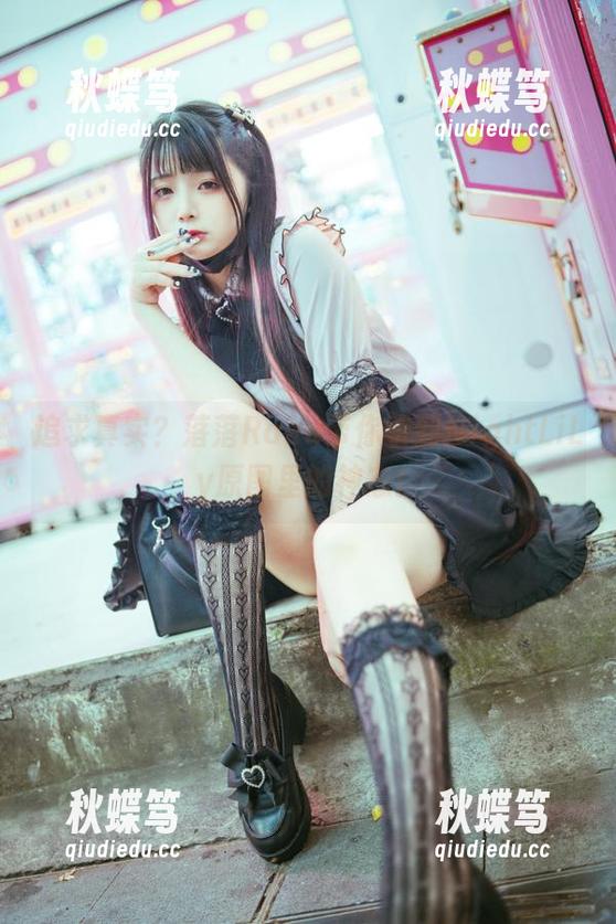 追求真实？落落Raku带你看到NightLiLy原图里的神态！