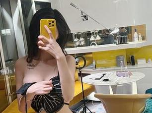 微密圈 - 这一系列圣诞美图，葛征果然不愧是吃过颜值“套餐”的博主。