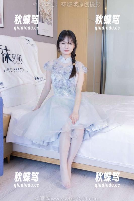 袜啵啵 - 橘橘出新套图啦！黑丝（脚尖透明款），我恨不得迷失在这黑色的海洋里…