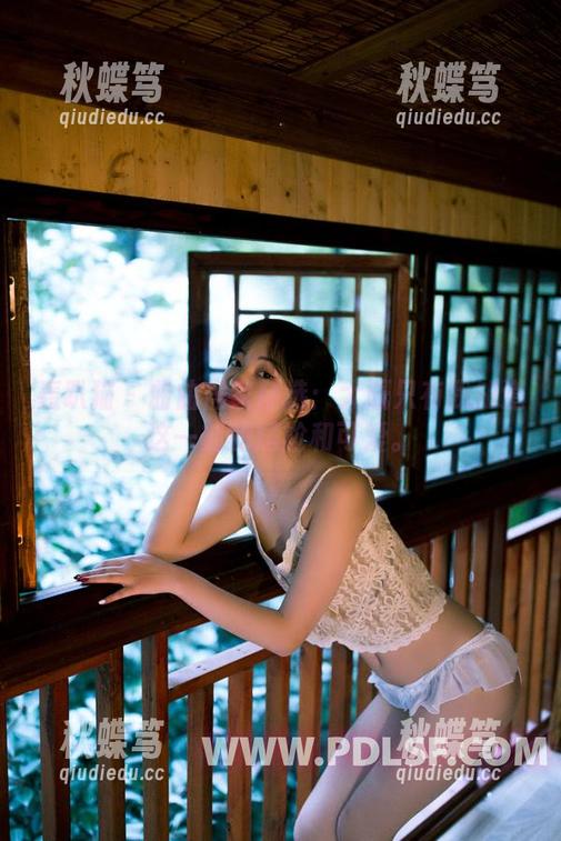 轰趴猫 - 曲曲居家精选：大概只有我知道这一刻的尴尬和可爱。