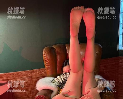 微密圈 - 小年福利写真合集，迷人的五姨太真让人捧心
