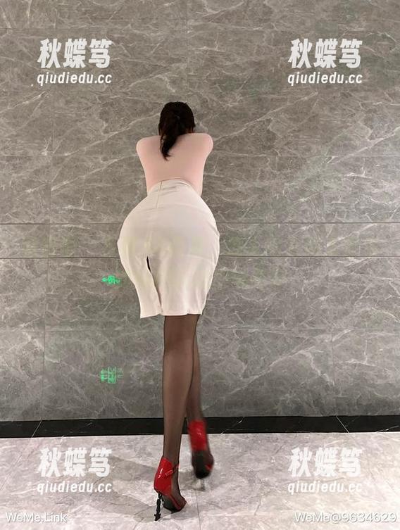 微密圈 - 台球A8合集，迷人的五姨太教你如何把运动拍得有型
