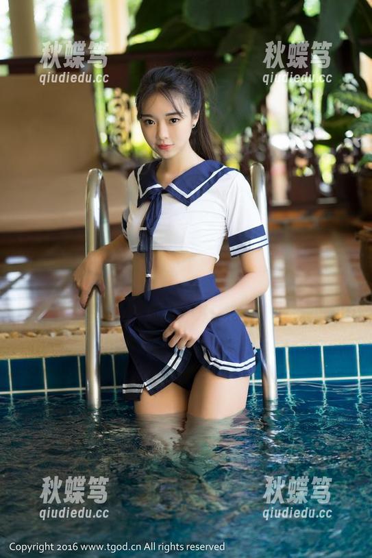 青豆客 - 没有圣光也能闪耀？温心怡红裙图集才是真实的美。